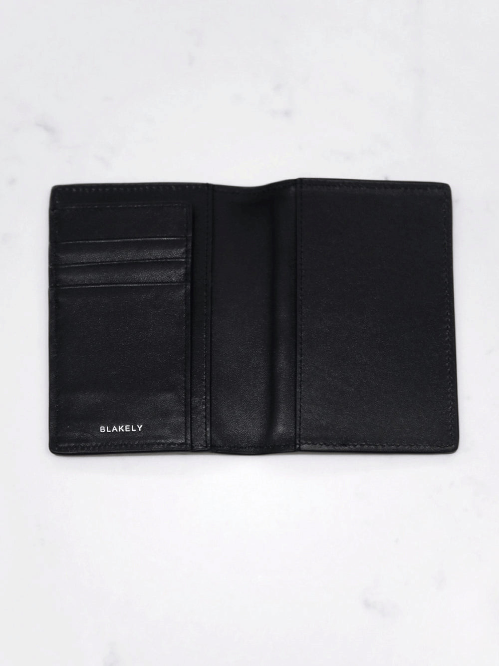 Blakely BLK Passport Holder Czarne | 069127-CHE