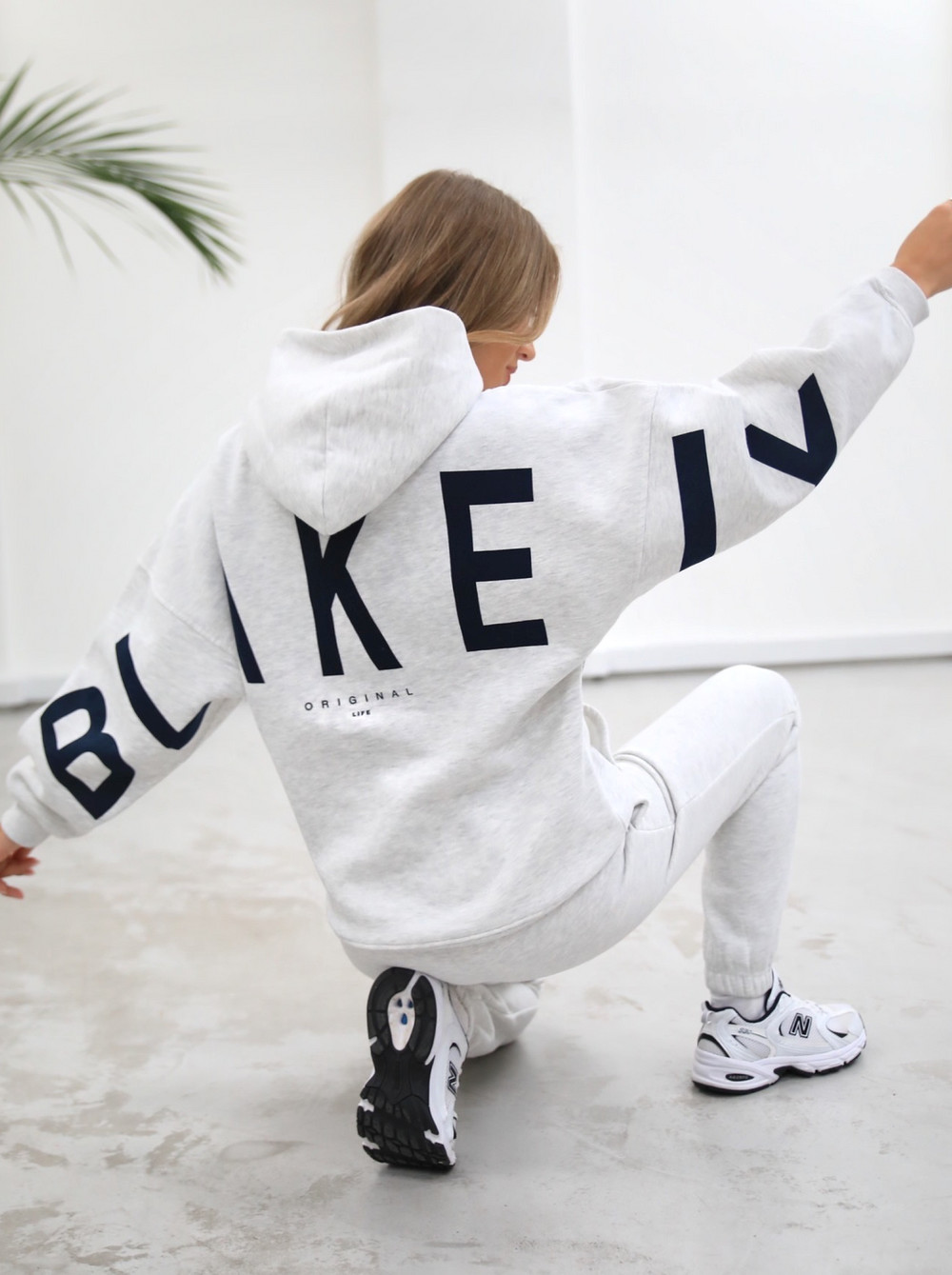 Blakely Life & Style Isabel Oversized Hoodie Białe | 850674-ZEP