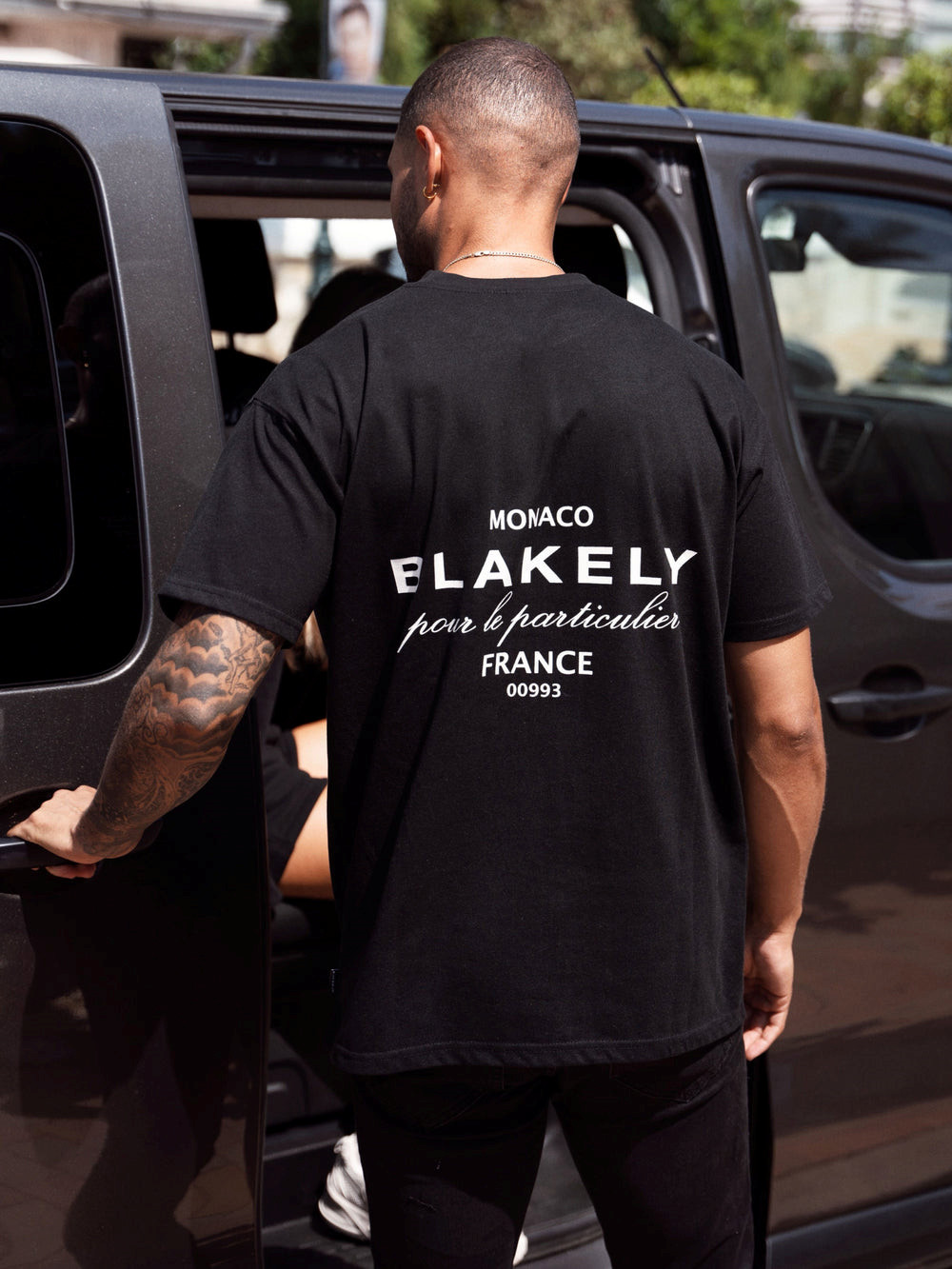 Blakely Monaco Relaxed T-Shirt Czarne | 316907-TUB