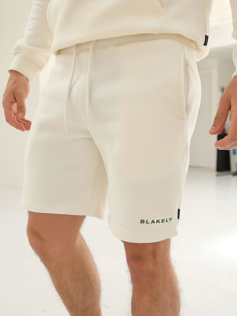 Blakely Riviera Initial Jogger Shorts Ivory | 358479-KMR