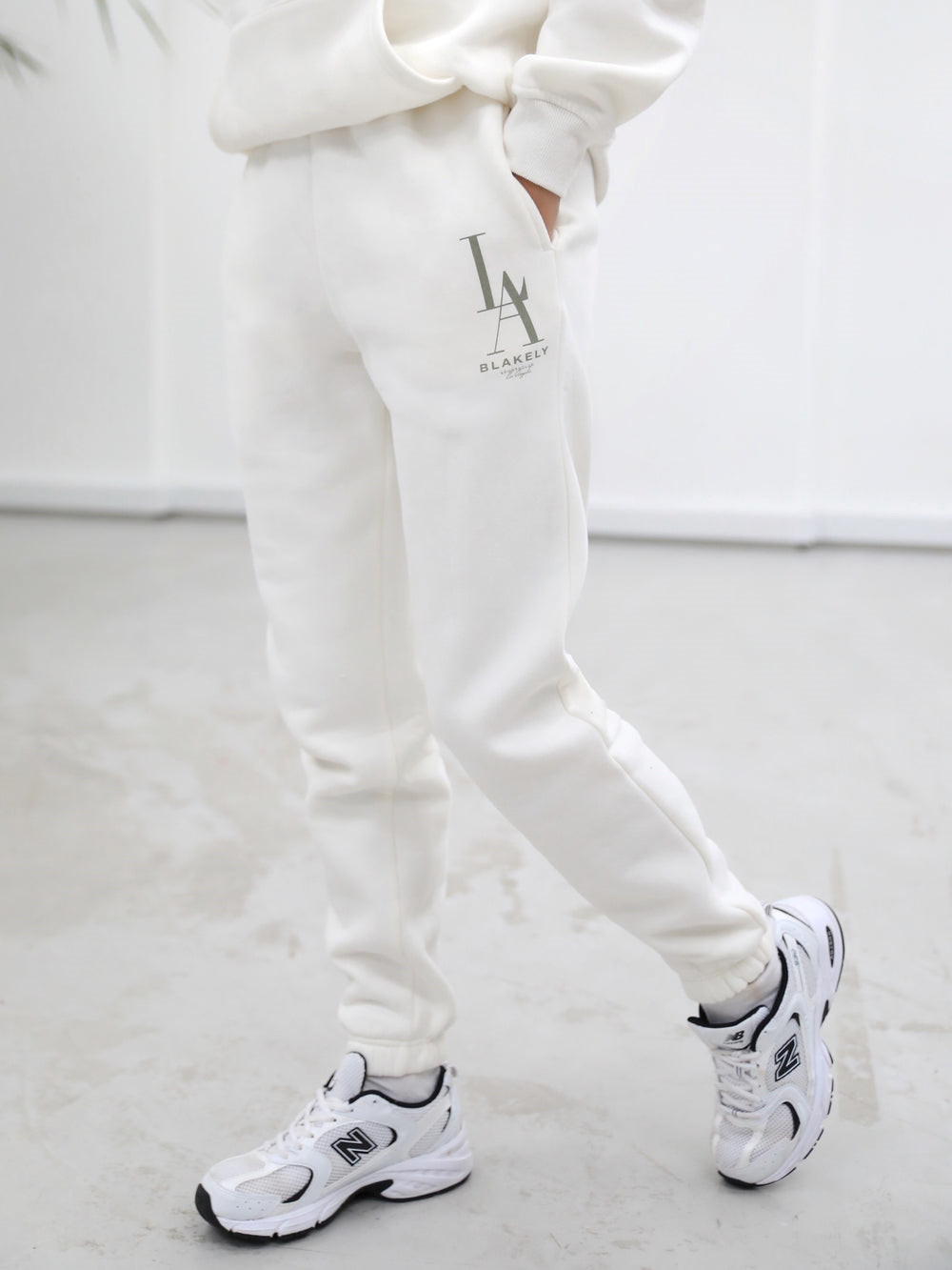 Blakely Studio Sweatpants Ivory | 702513-OBL